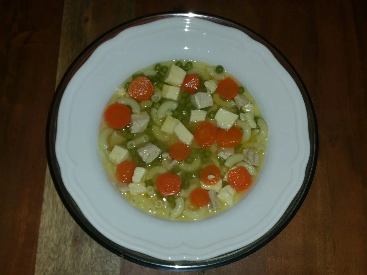 Hühnersuppe - Rezept - Bild Nr. 4112
