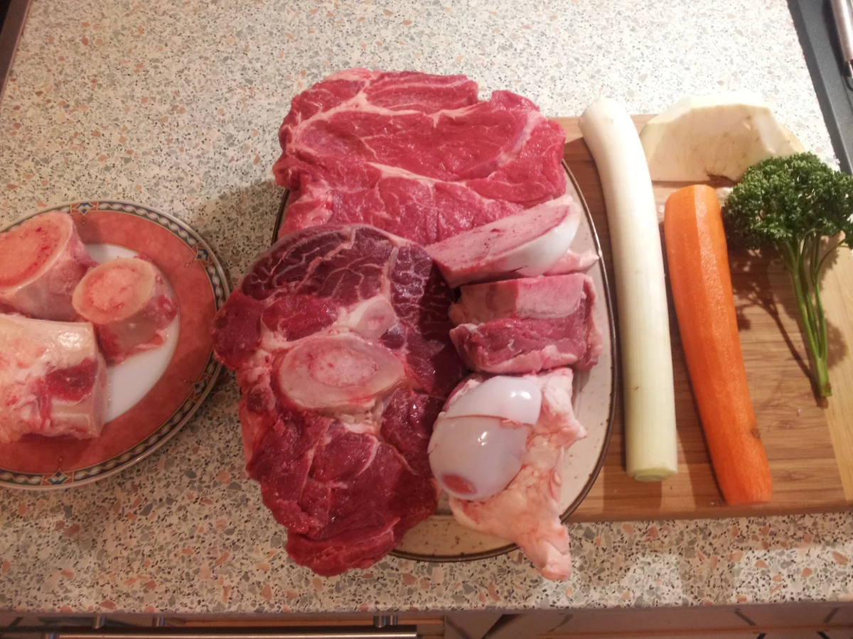 Kräftige Rindfleischsuppe - Rezept - Bild Nr. 4127