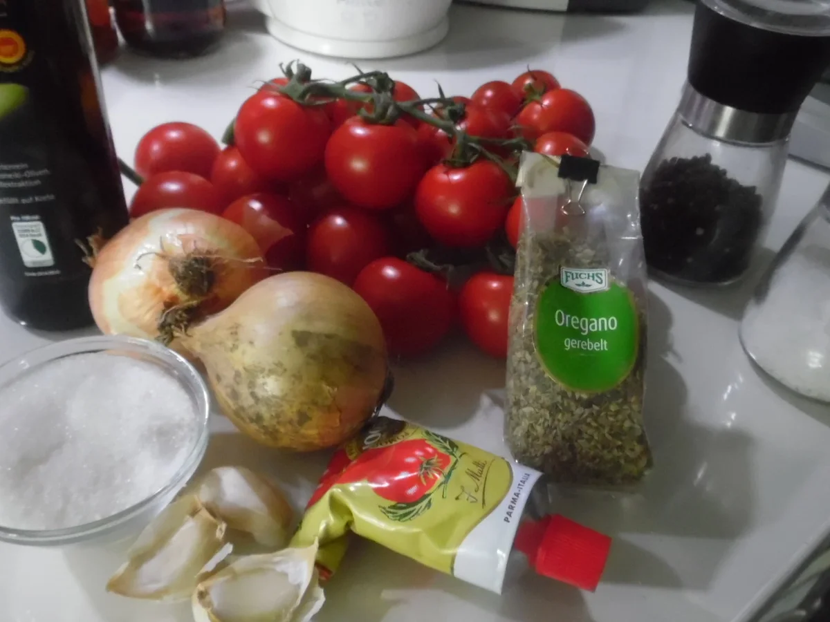 Rezept: Tomatensoße Bild Nr. 4158 Tomatensoße - Rezept - Bild Nr. 4158