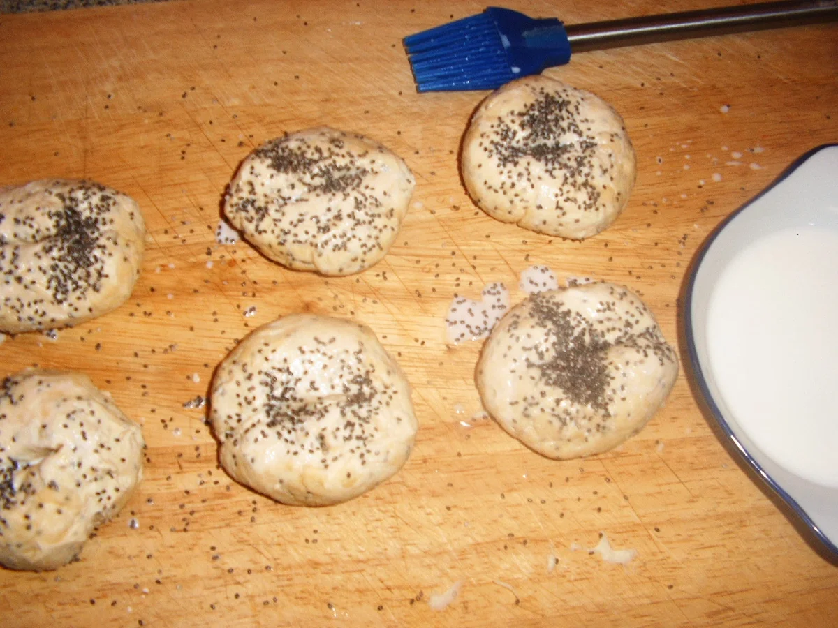 Rezept: Chiasamen-Quark-Brötchen Bild Nr. 4171 Chiasamen-Quark-Brötchen - Rezept - Bild Nr. 4171