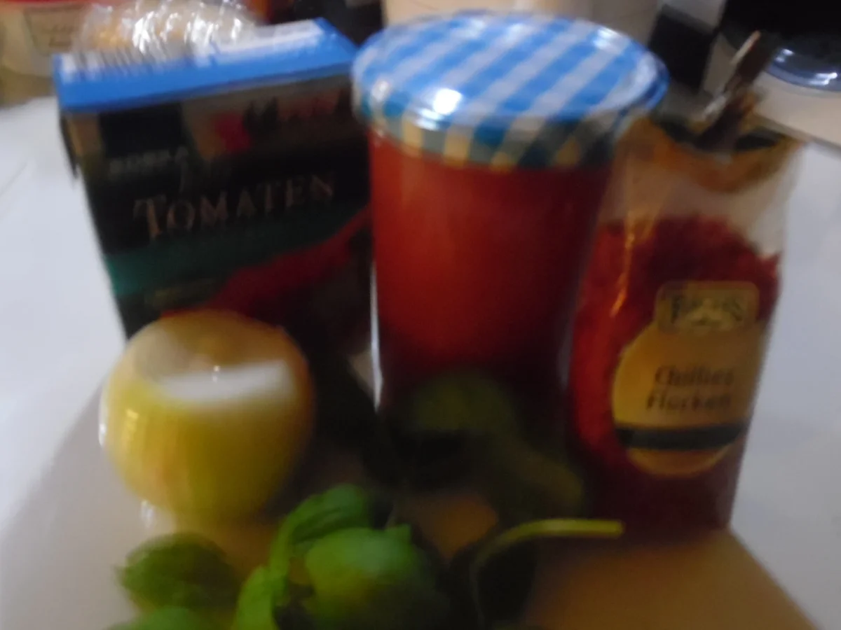 Schweine-Medaillons "Caprese" mit Spaghettini - Rezept - Bild Nr. 4167