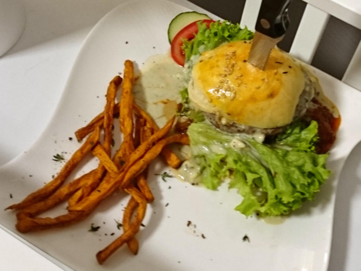 Blue-Cheese-Burger mit Bacon Marmelade - Rezept - Bild Nr. 4181