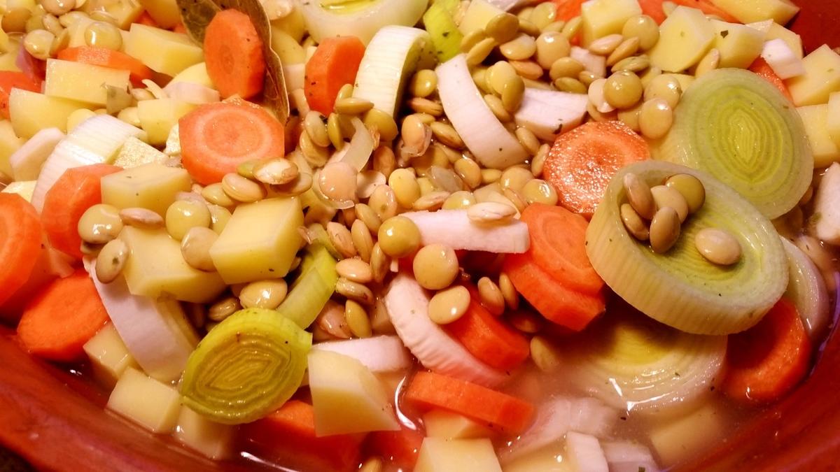 Linsensuppe aus dem Römertopf - Rezept - Bild Nr. 4200