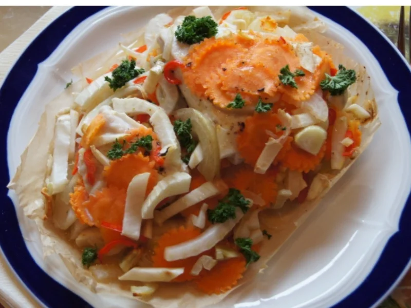 Hähnchenbrustfilet mit Fenchel-Gemüse im Backpapierpäckchen - Rezept - Bild Nr. 4200