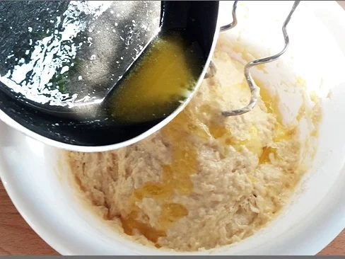 Goldbraun gebackene Faschingskrapfen mit feinem Fruchtaufstrich  gefüllt - Rezept - Bild Nr. 4213