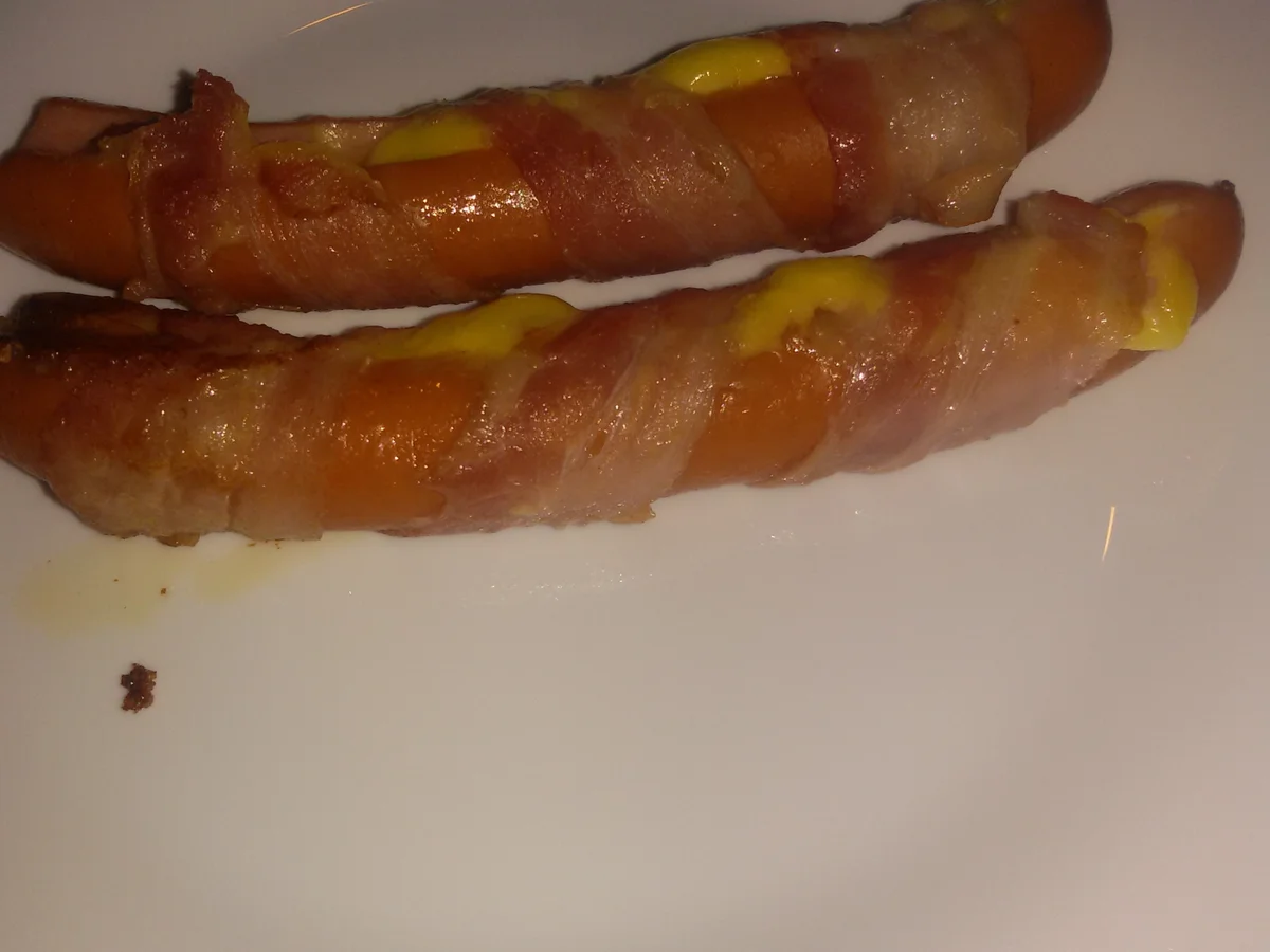 Würstchen mit Bacon und Käse - Rezept - Bild Nr. 4227