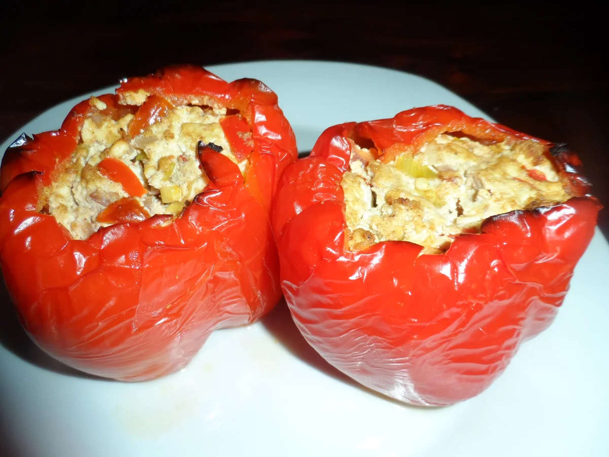 Rezept: BiNe` S GEFÜLLTE PAPRIKA MIT TOFU Bild Nr. 4259 BiNe` S GEFÜLLTE PAPRIKA MIT TOFU - Rezept - Bild Nr. 4259