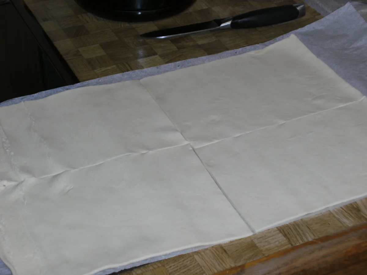 Blätterteig Taschen gefüllt mit Lachs und Frischkäse - Rezept - Bild Nr. 3743