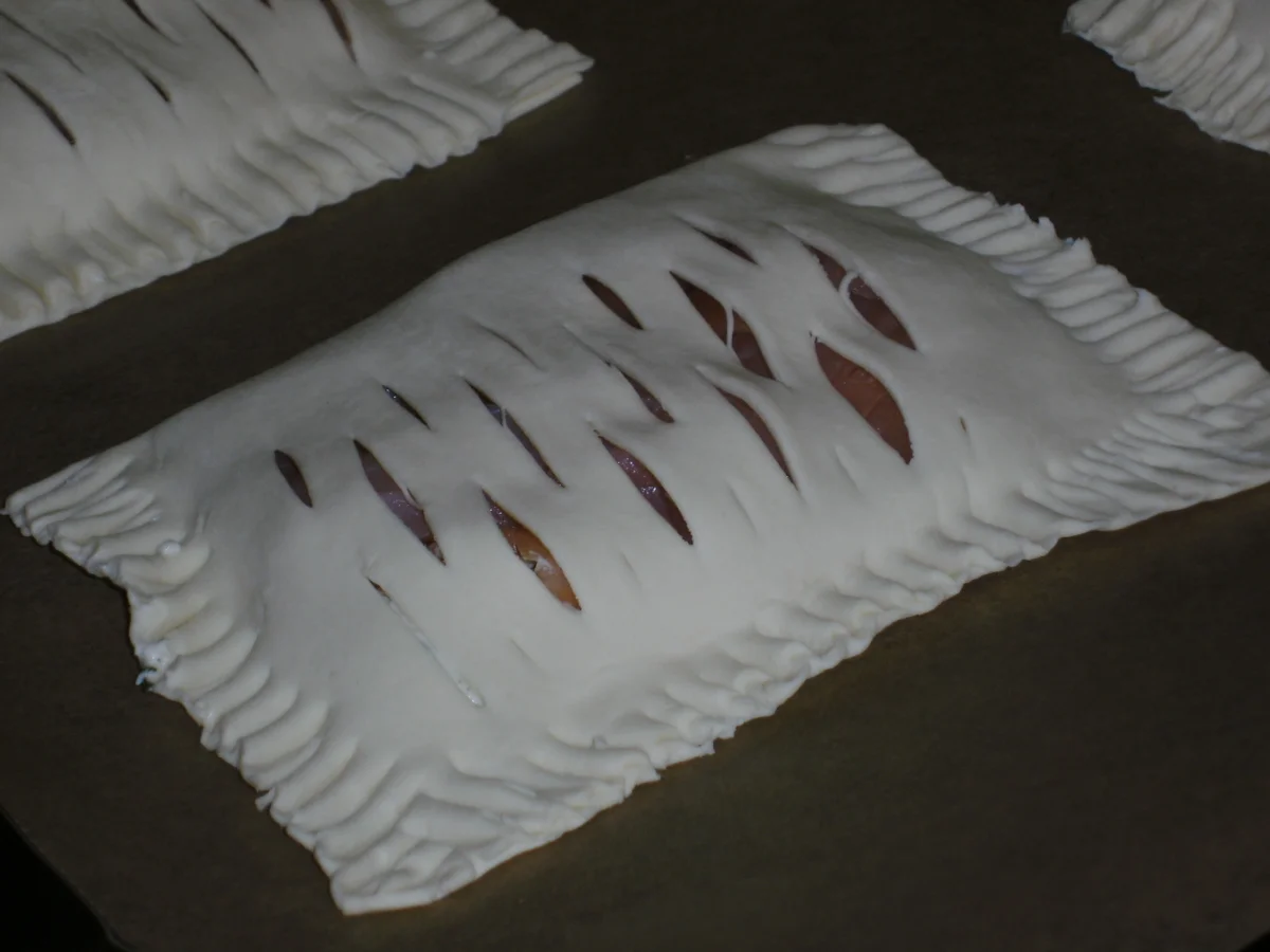 Blätterteig Taschen gefüllt mit Lachs und Frischkäse - Rezept - Bild Nr. 3746