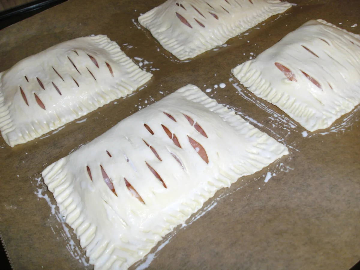 Blätterteig Taschen gefüllt mit Lachs und Frischkäse - Rezept - Bild Nr. 3748