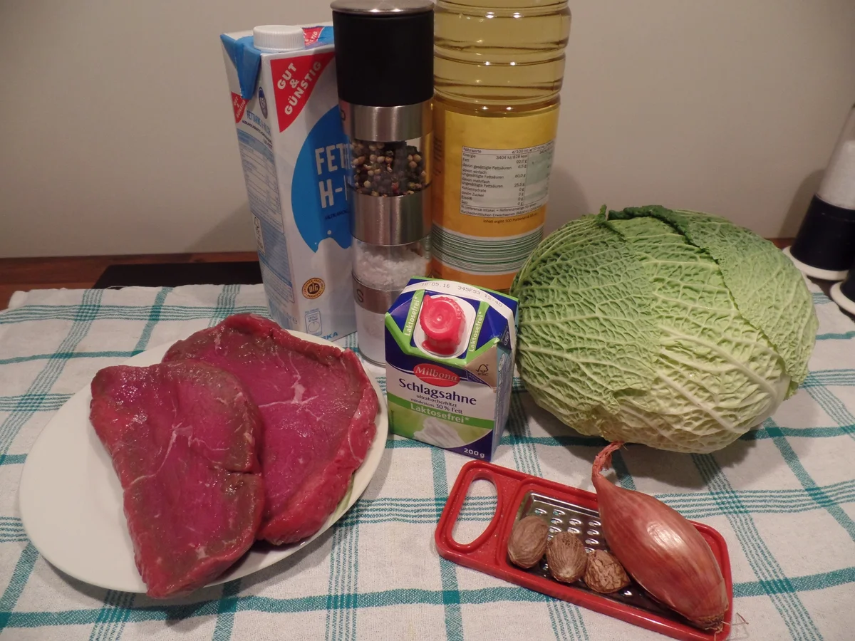 Saftiges Rinderfilet auf Wirsing und  Fächerkartoffeln mit Parmesan gratiniert - Rezept - Bild Nr. 4236