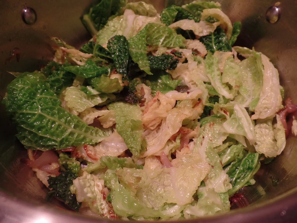 Saftiges Rinderfilet auf Wirsing und  Fächerkartoffeln mit Parmesan gratiniert - Rezept - Bild Nr. 4240