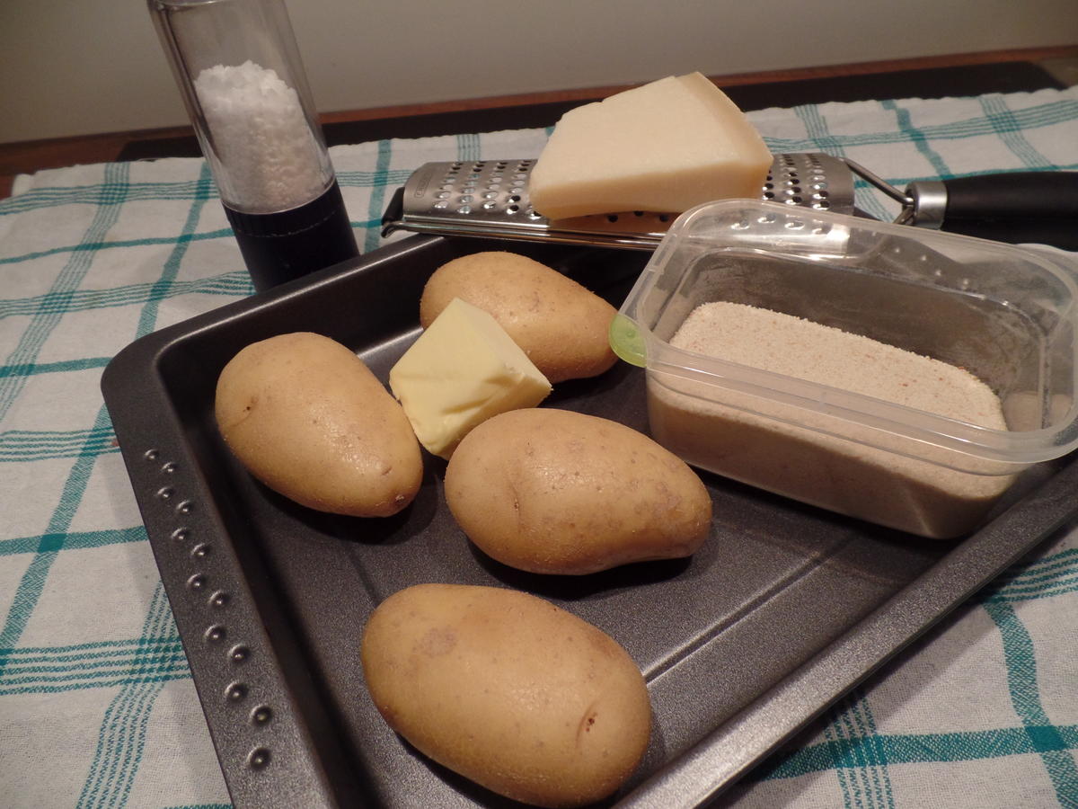 Saftiges Rinderfilet auf Wirsing und  Fächerkartoffeln mit Parmesan gratiniert - Rezept - Bild Nr. 4244
