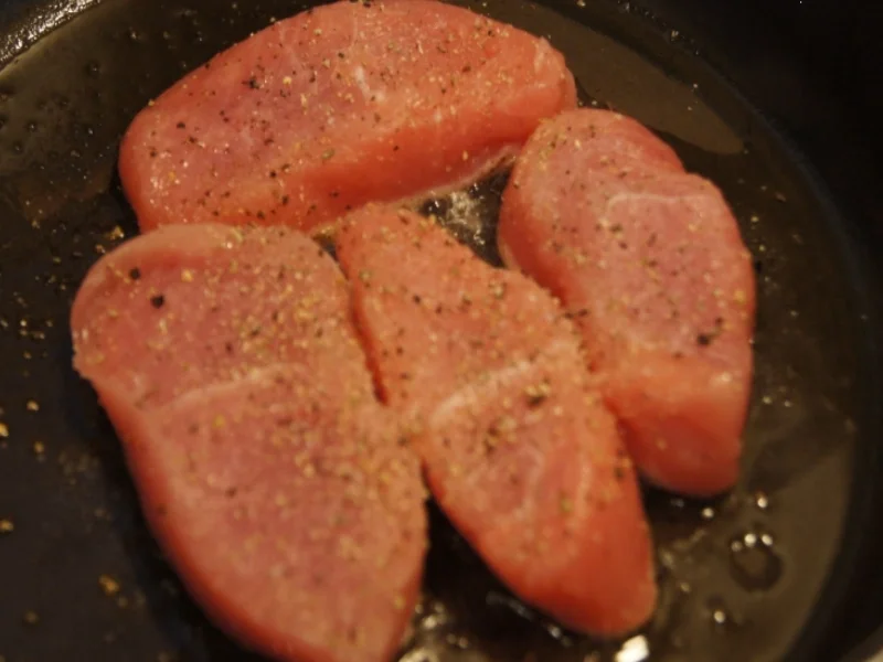 Puten-Ministeaks mit Zucchini-Champignon-Gemüse - Rezept - Bild Nr. 4271