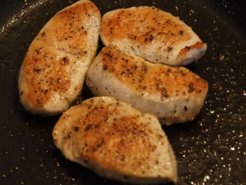 Puten-Ministeaks mit Zucchini-Champignon-Gemüse - Rezept - Bild Nr. 4273