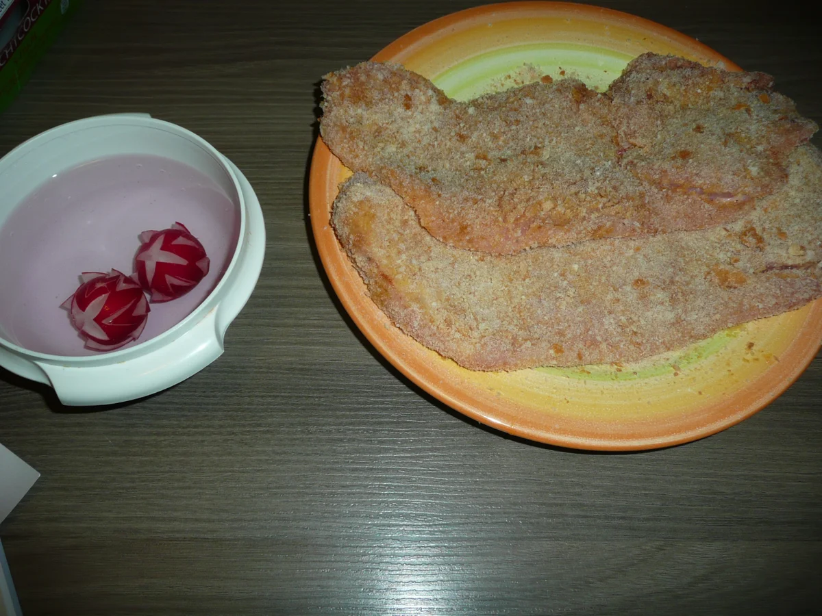 Rezept: Blumenkohlsalat mit Sahnedressing zu Schweineschnitzel + Drillingen. Bild Nr. 4632 Blumenkohlsalat mit Sahnedressing zu Schweineschnitzel + Drillingen. - Rezept - Bild Nr. 4632