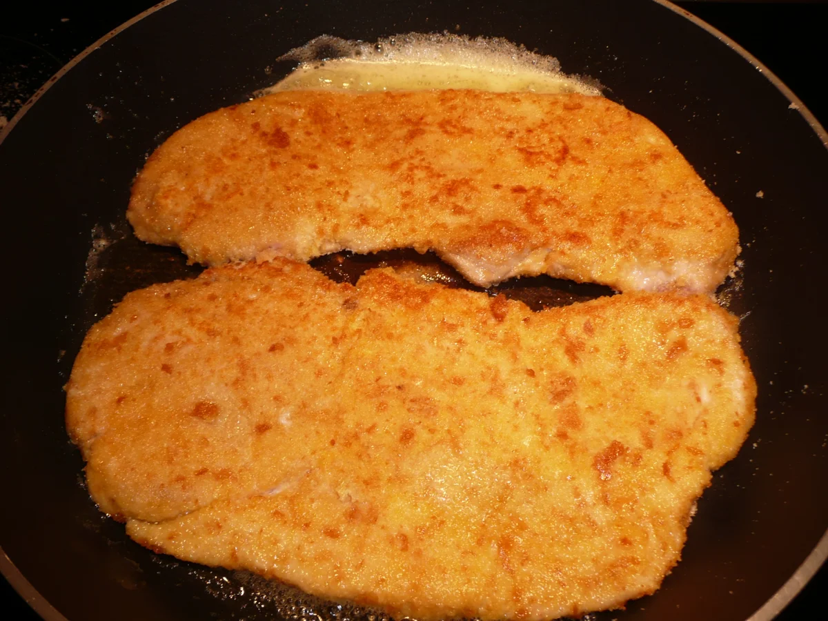 Rezept: Blumenkohlsalat mit Sahnedressing zu Schweineschnitzel + Drillingen. Bild Nr. 4633 Blumenkohlsalat mit Sahnedressing zu Schweineschnitzel + Drillingen. - Rezept - Bild Nr. 4633