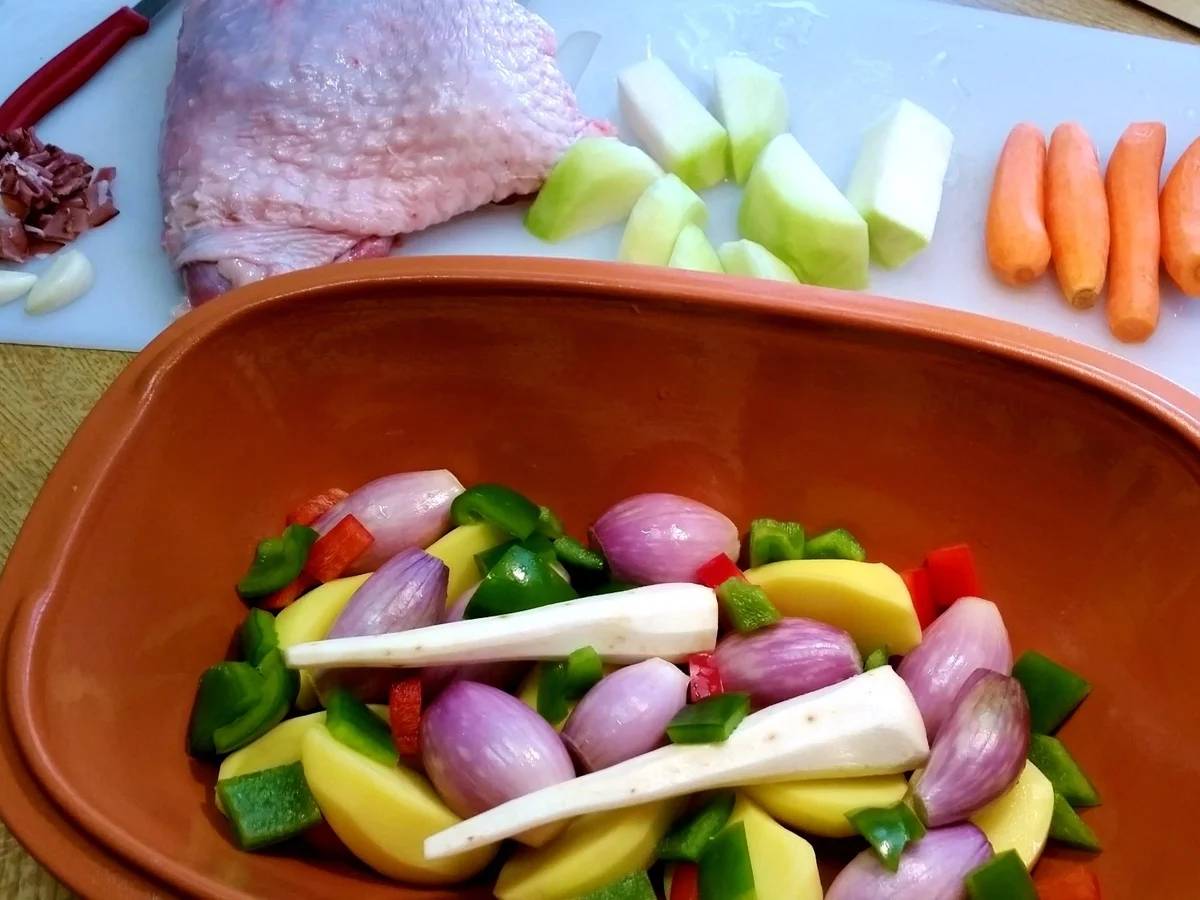 Putenkeule, komplett mit Beilagen aus dem Römertopf ... - Rezept - Bild Nr. 4336