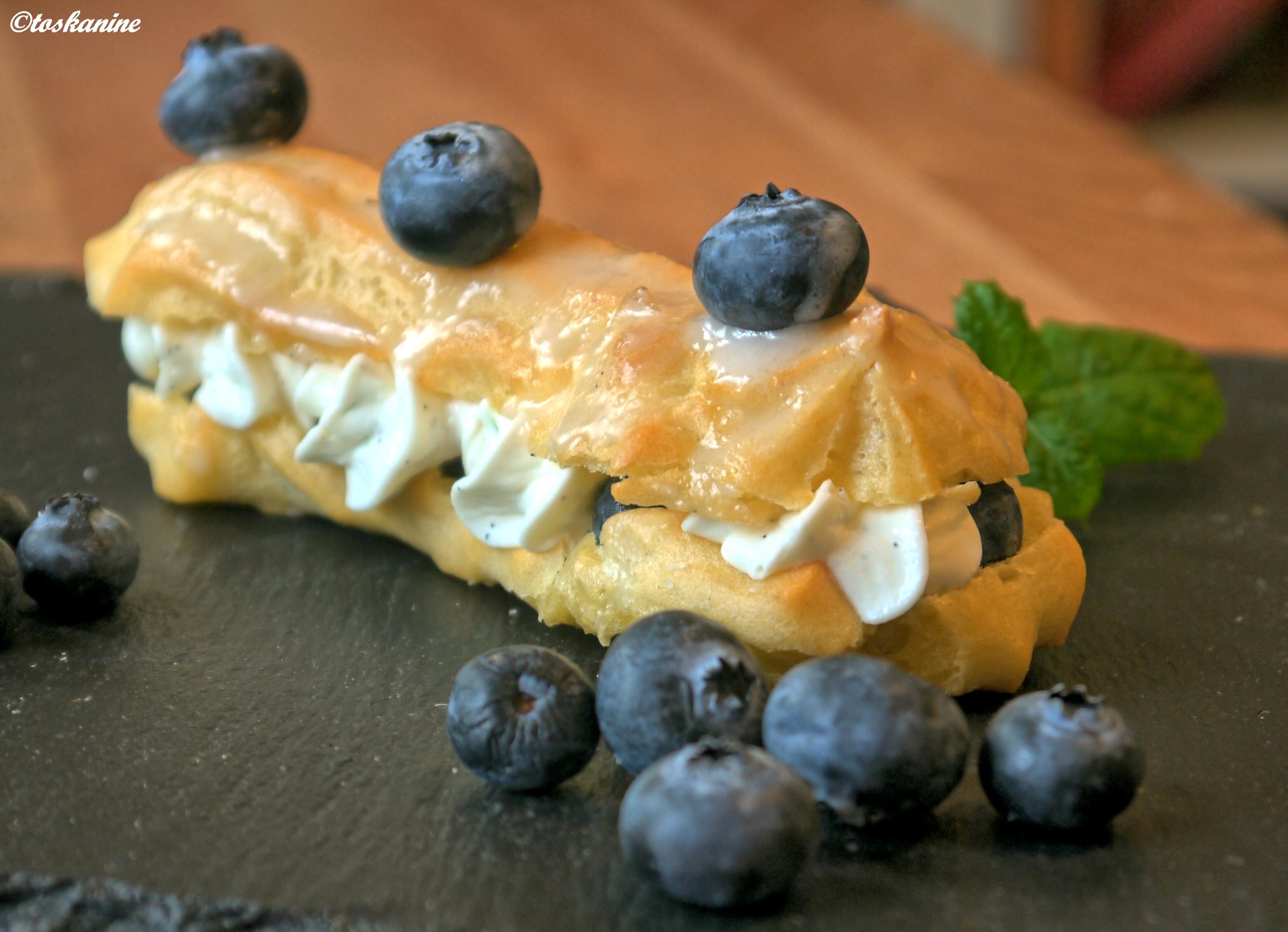 Bilder für Heidelbeer-Eclairs - Rezept