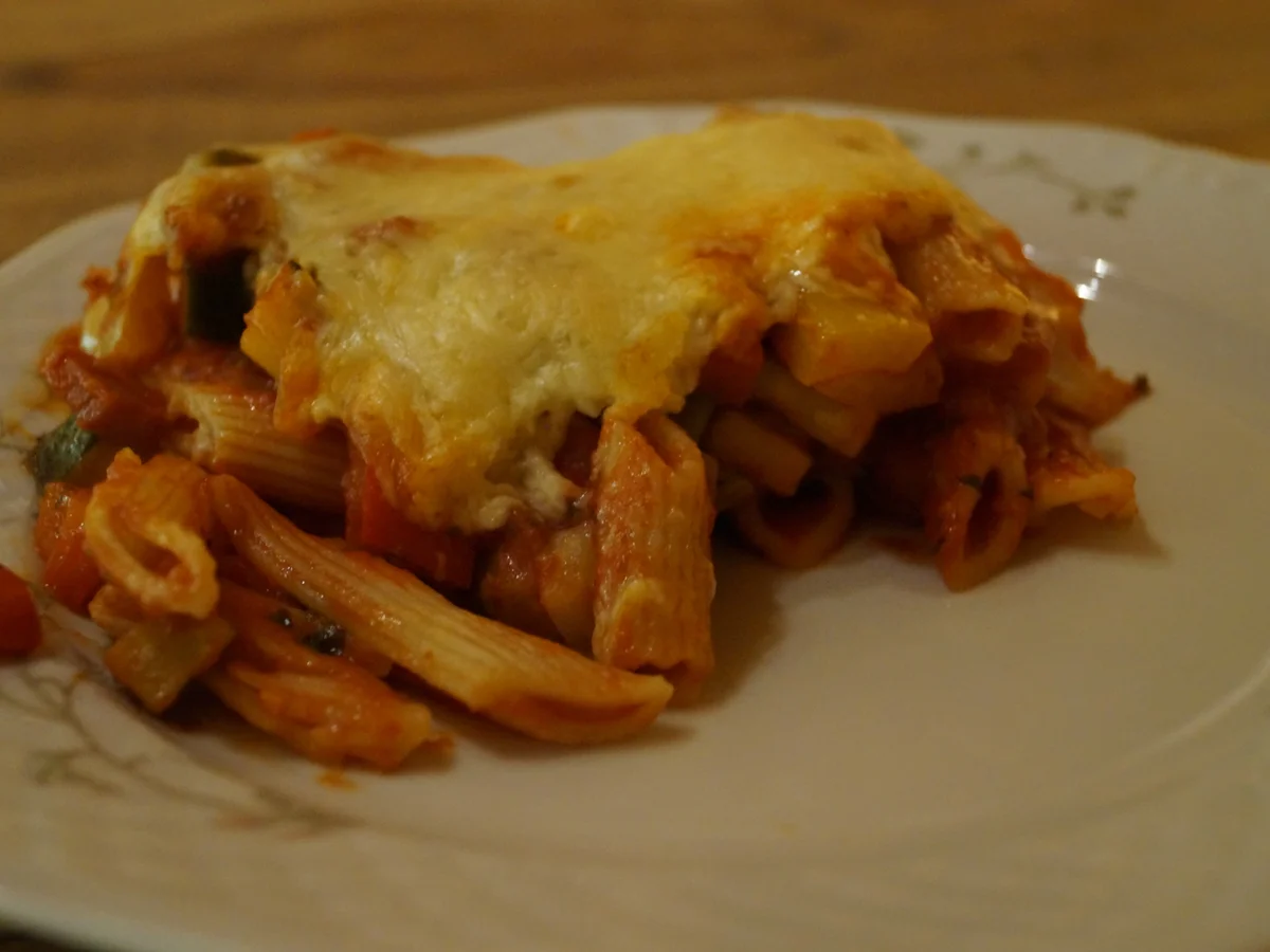 überbackene Penne mit mediterranem Gemüse - Rezept - Bild Nr. 4351