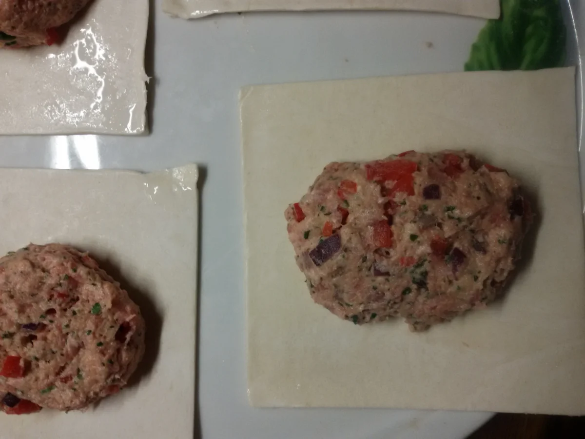 Rezept: Hackfleisch in Blätterteig Bild Nr. 4355 Hackfleisch in Blätterteig - Rezept - Bild Nr. 4355