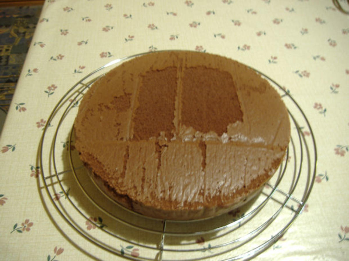 Sauerkirschtorte mit Zutaten für den dunklen Biskuit: und Eier Größe M ...