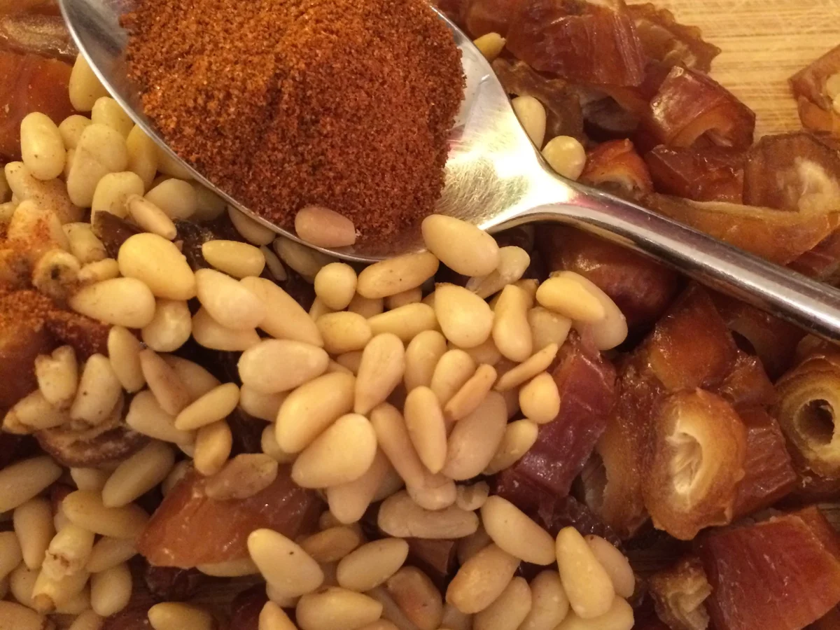 Rezept: Spanferkel mit Dattelfüllung Bild Nr. 4387 Spanferkel mit Dattelfüllung - Rezept - Bild Nr. 4387