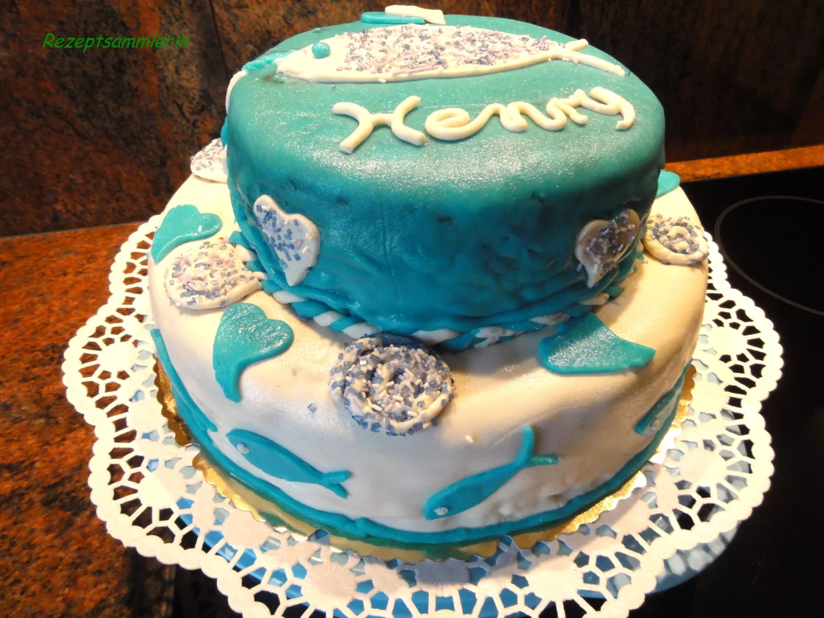 Rezept: Biskuit: 2-stöckige TAUFTORTE ( 26cm) Bild Nr. 4396 Biskuit: 2-stöckige TAUFTORTE ( 26cm) - Rezept - Bild Nr. 4396