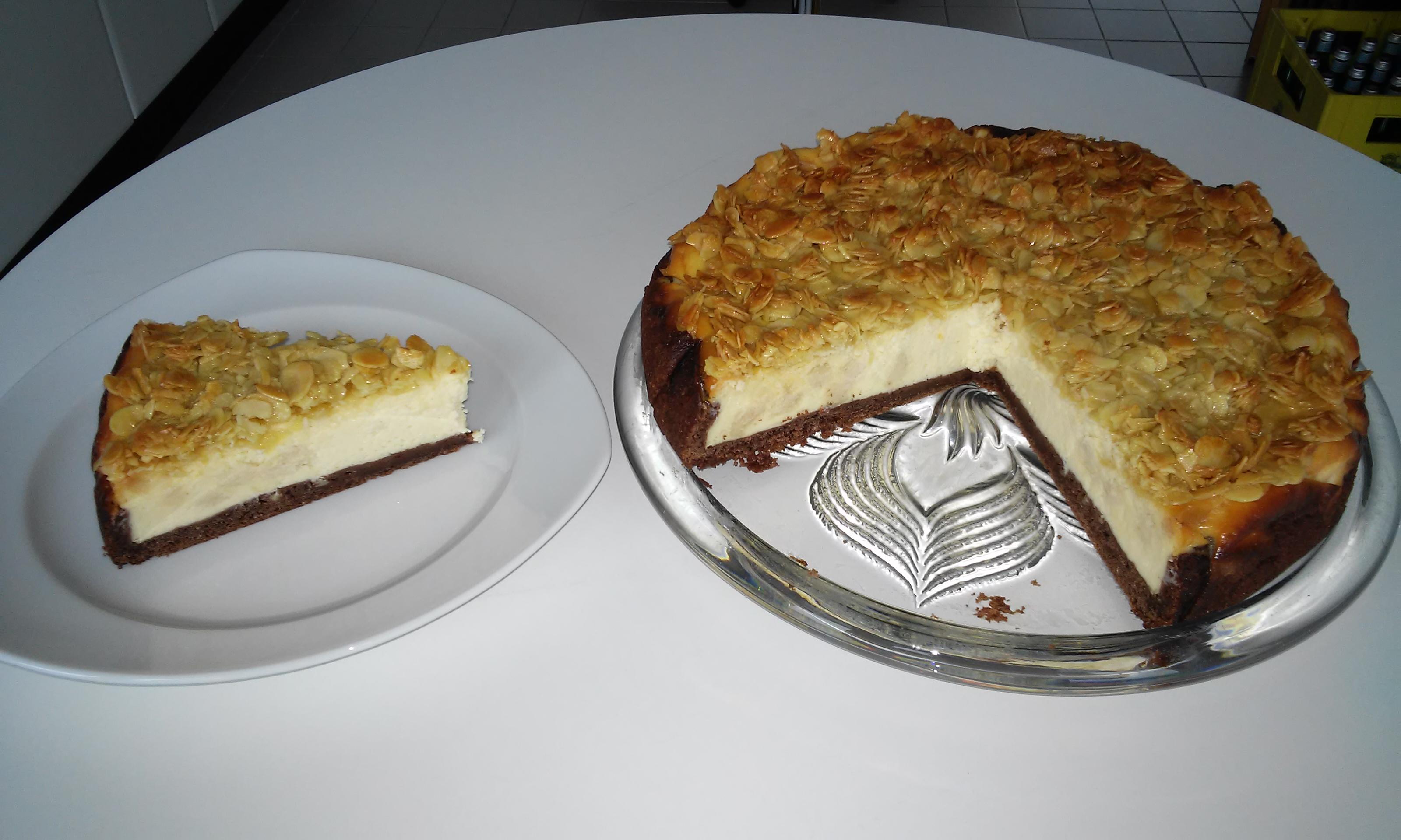 Bilder für Käsekuchen mit Florentiner-Kruste - Rezept