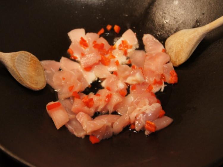 Warmer Baby Pak Choi Salat mit Hähnchenbrustfiletstreifen - einfach ...