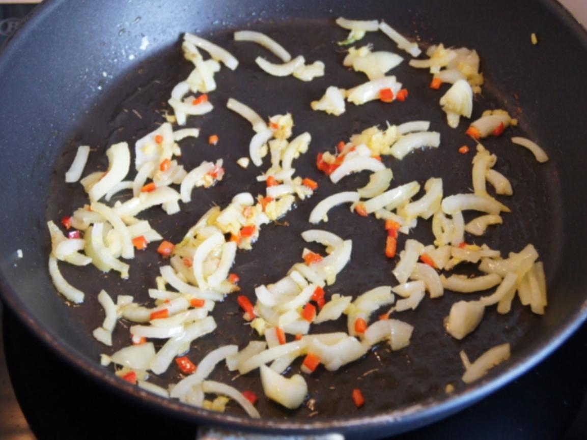 Lachsfilet mit Fenchel und Champignon Gemüse - Rezept - kochbar.de