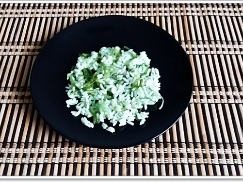 Rezept: Gebratene Jakobsmuscheln auf Reis-Wakame-Algensalat , Schaumsauce & „Perlen“ Bild Nr. 4440 Gebratene Jakobsmuscheln auf Reis-Wakame-Algensalat , Schaumsauce & „Perlen“ - Rezept - Bild Nr. 4440