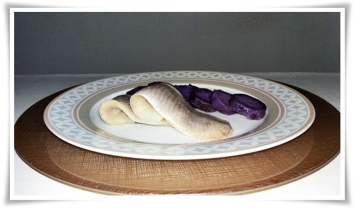 Edle-Matjes mit marinierten  Trüffelkartoffel-Scheiben und „Perlen“ - Rezept - Bild Nr. 4451