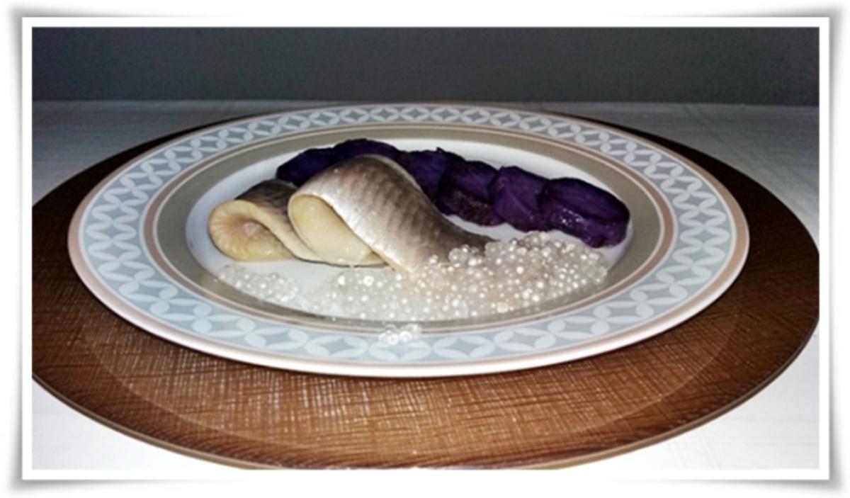 Edle-Matjes mit marinierten  Trüffelkartoffel-Scheiben und „Perlen“ - Rezept - Bild Nr. 4452