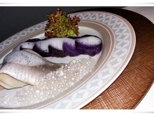 Edle-Matjes mit marinierten  Trüffelkartoffel-Scheiben und „Perlen“ - Rezept - Bild Nr. 4454