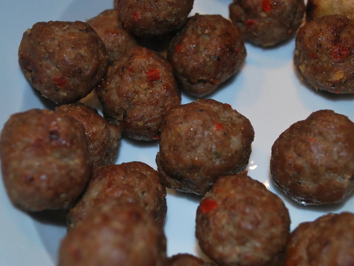 Rezept: Asia-Hackbällchen mit Sweet-Chili-Sauce Bild Nr. 4469 Asia-Hackbällchen mit Sweet-Chili-Sauce - Rezept - Bild Nr. 4469