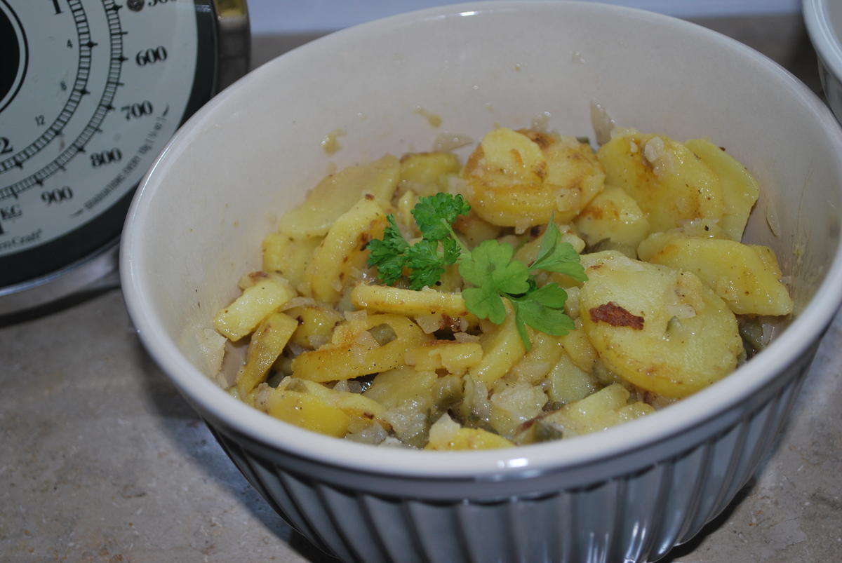 Gebratenes Seelachsfilet mit zweierlei Kartoffelsalat - Rezept - Bild Nr. 4466