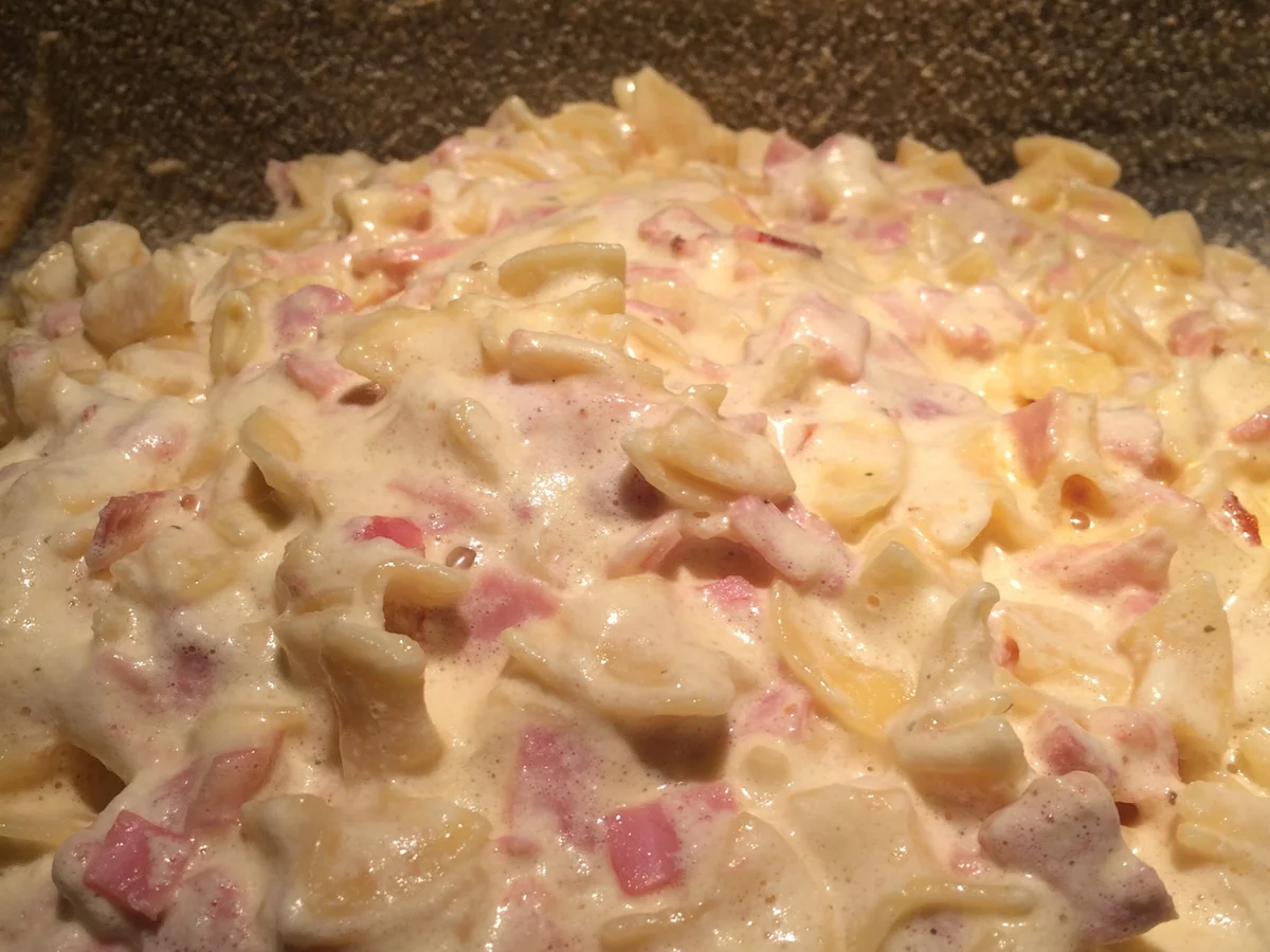 Schinkenfleckerl, überbacken - Rezept - Bild Nr. 4513