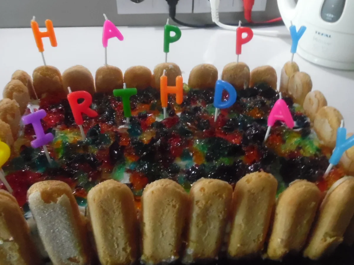 Konfetti-Torte - Rezept - Bild Nr. 4499