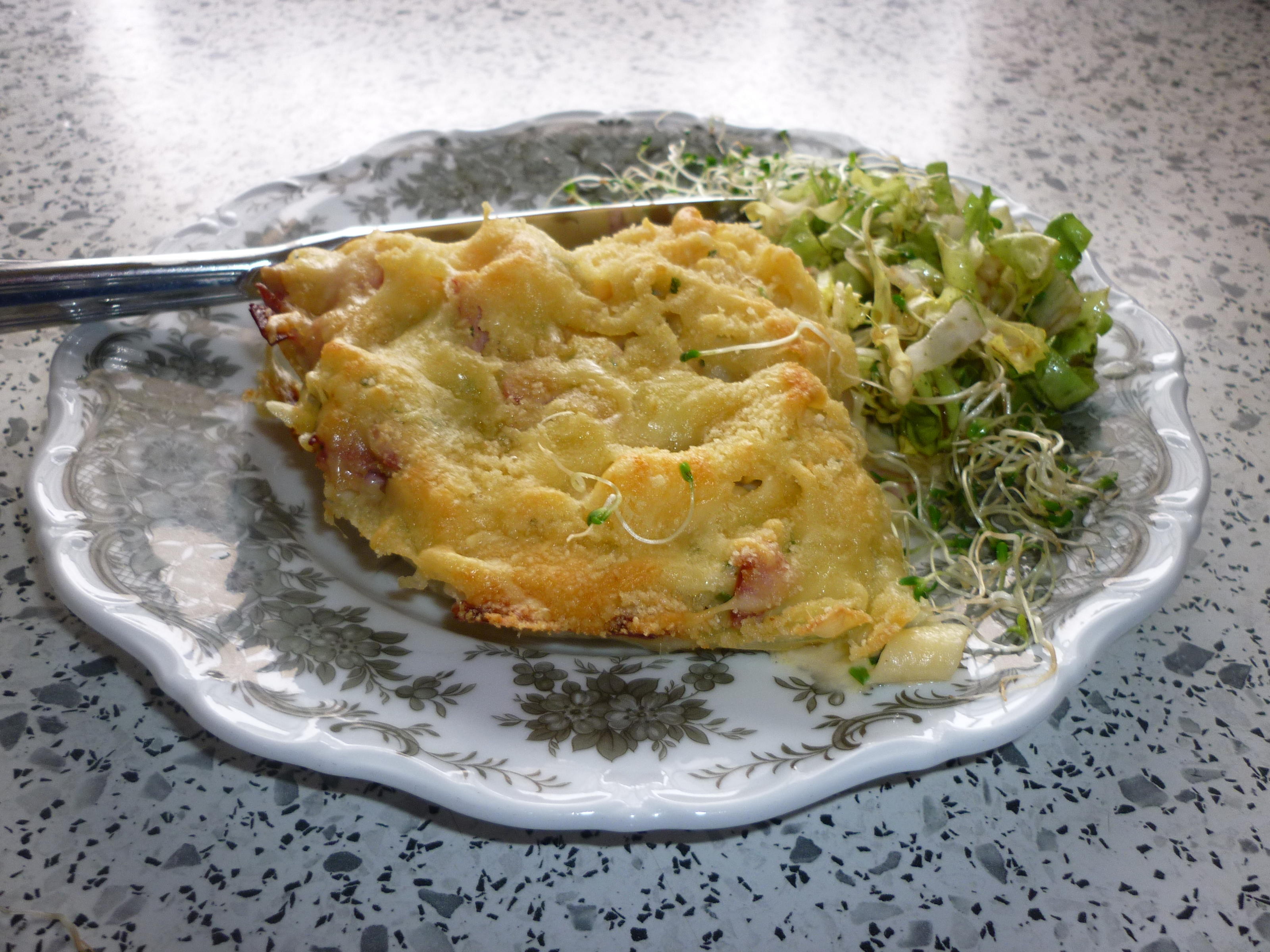 Bilder für Nudelauflauf mit Schinken und Champignons - Rezept