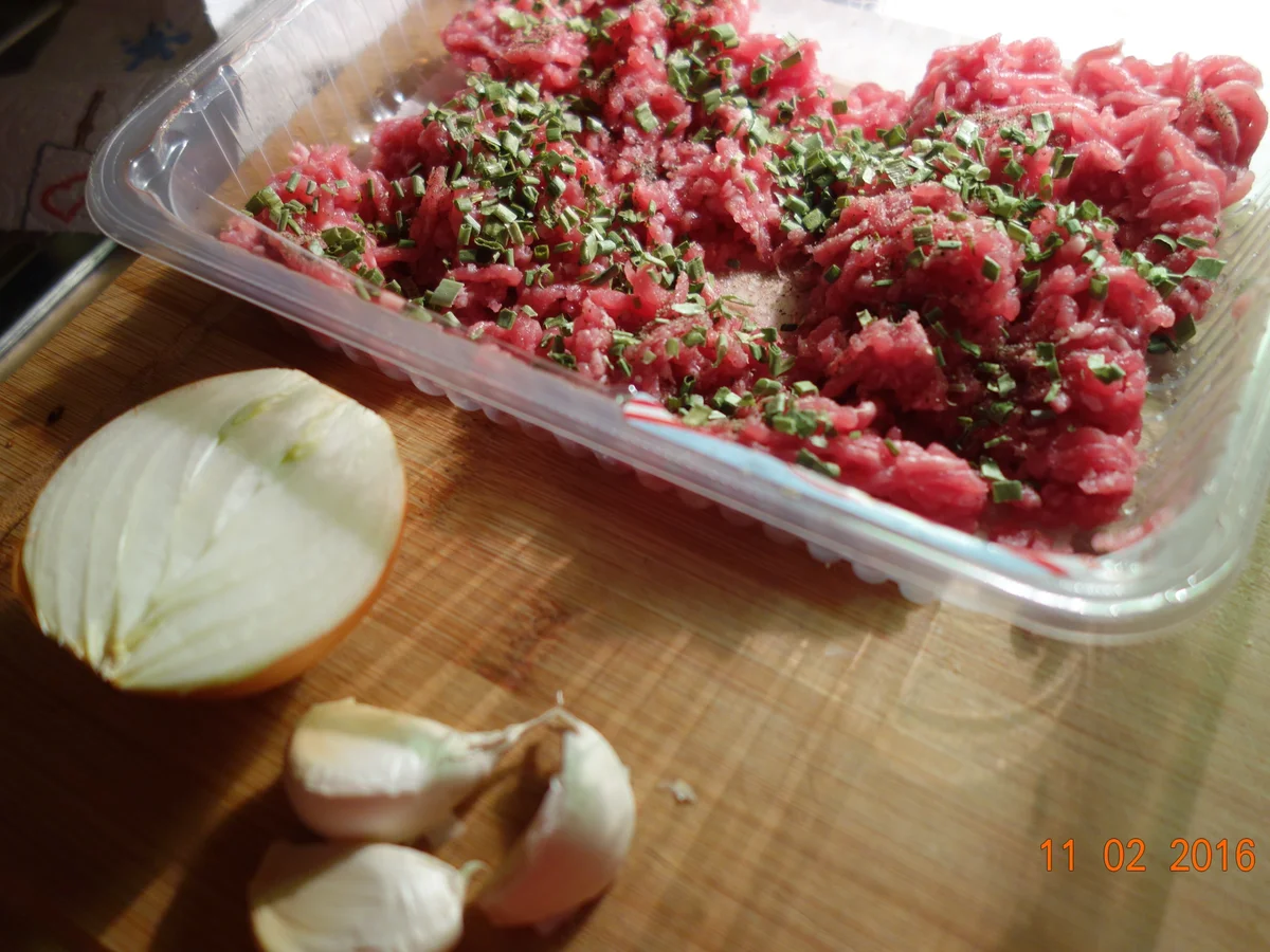 Hackfleisch schläft im Römertopf - Rezept - Bild Nr. 4510