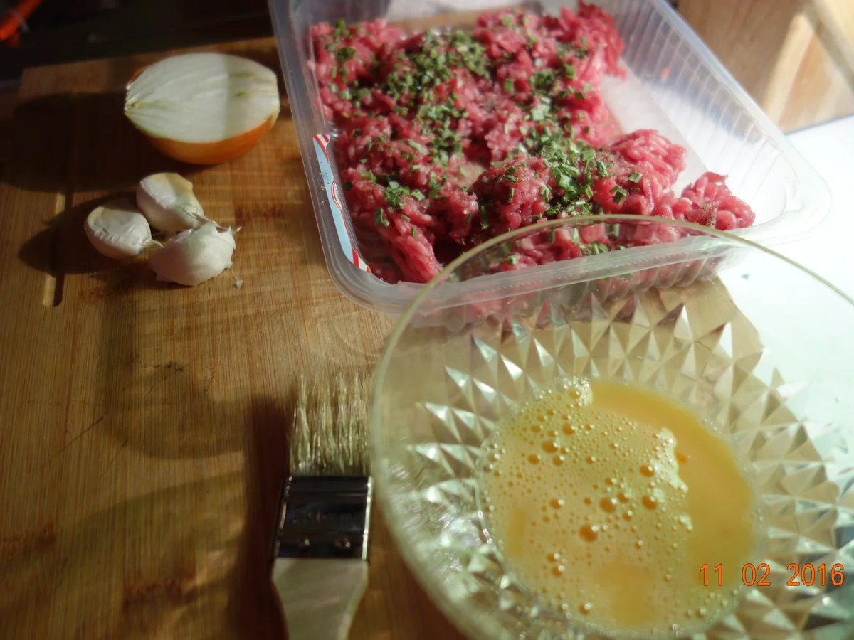 Hackfleisch schläft im Römertopf - Rezept - Bild Nr. 4511