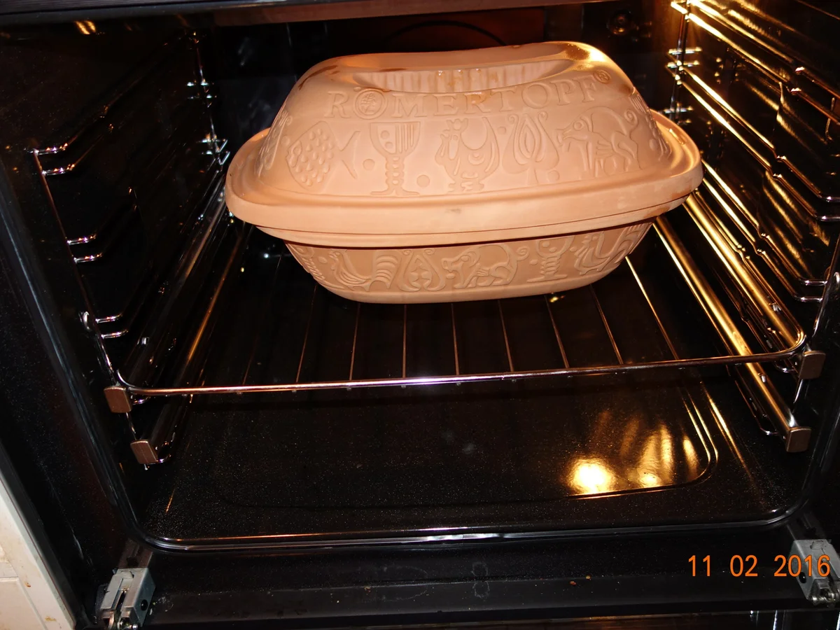 Hackfleisch schläft im Römertopf - Rezept - Bild Nr. 4517