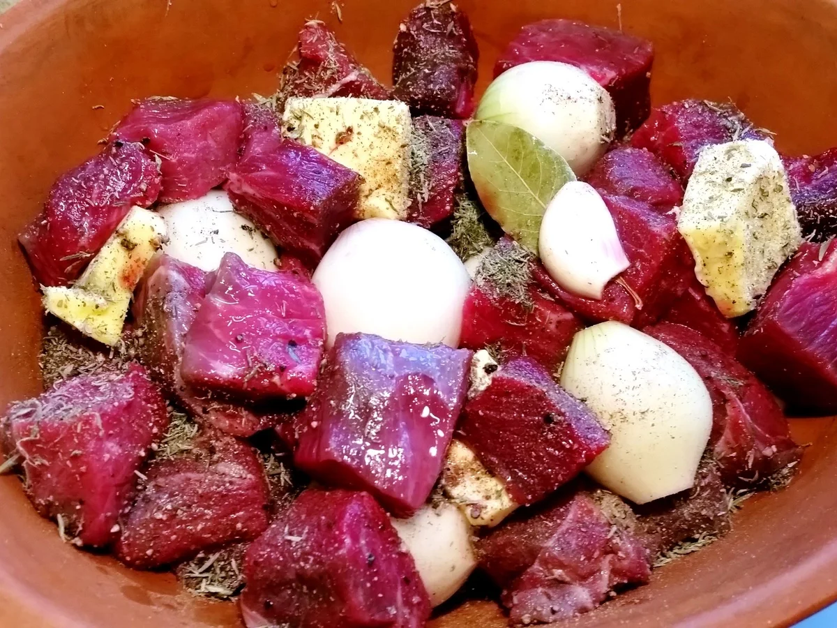 Römertopf - Rindfleisch in Rotwein - Rezept - Bild Nr. 4526