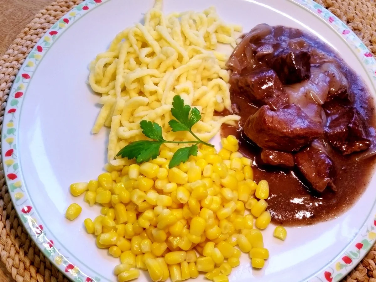 Römertopf - Rindfleisch in Rotwein - Rezept - Bild Nr. 4529