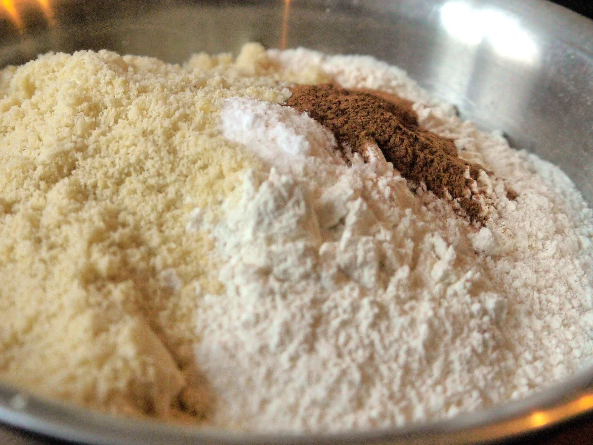 Karottenkuchen mit Frischkäse-Limetten-Frosting - Rezept - Bild Nr. 4527