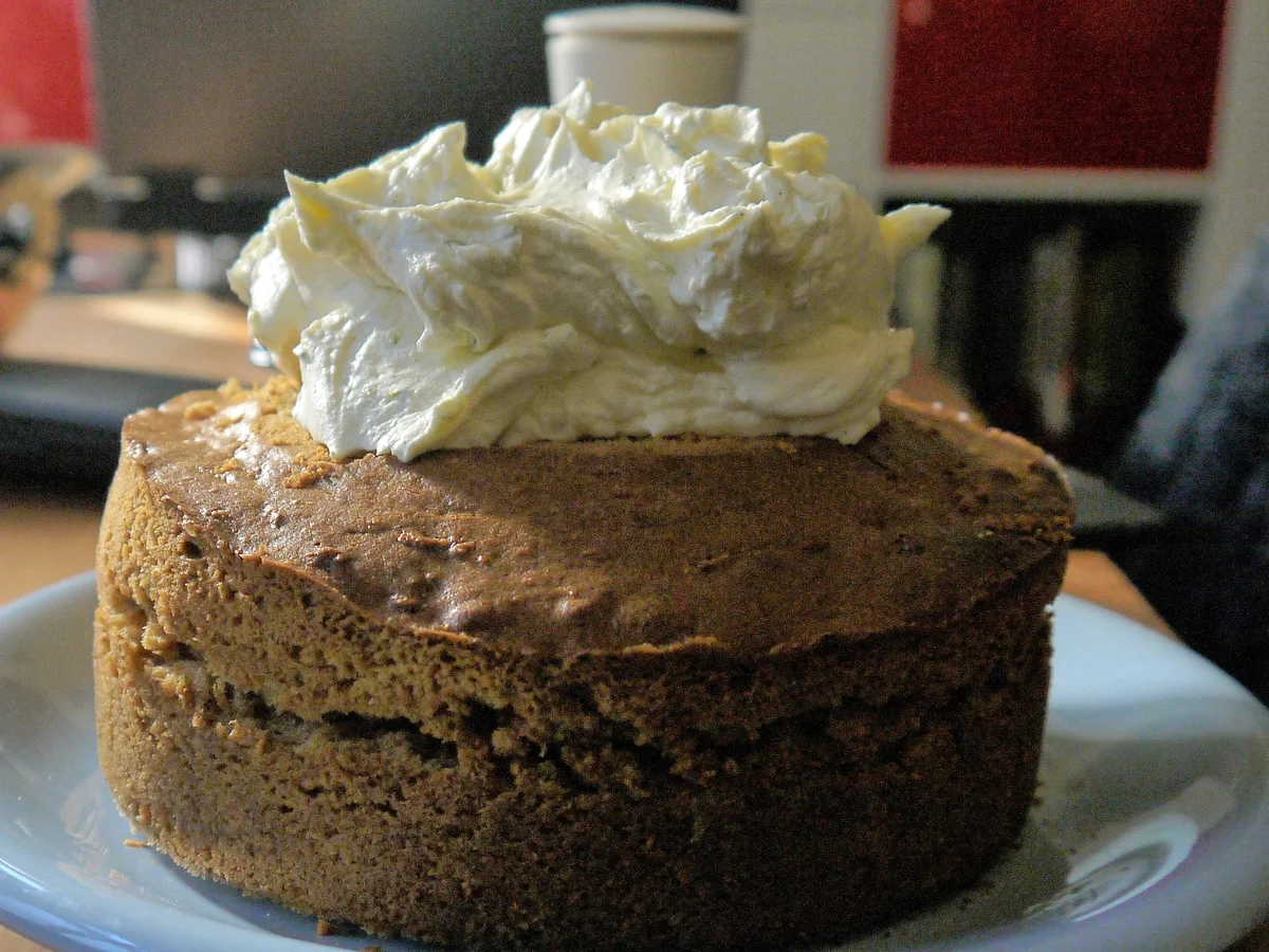 Karottenkuchen mit Frischkäse-Limetten-Frosting - Rezept - Bild Nr. 4533