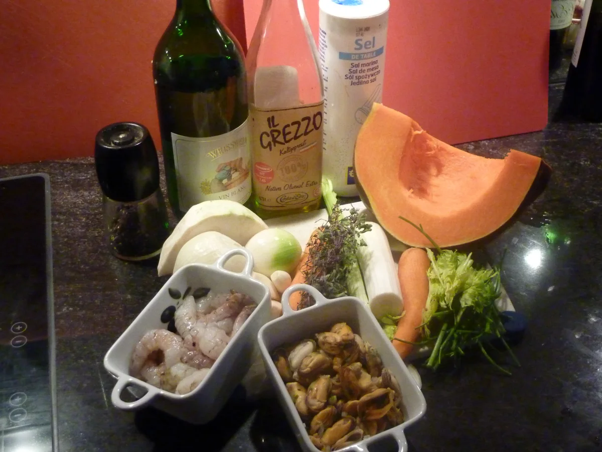 Kürbis-Meeresfrüchte Suppe - Rezept - Bild Nr. 4549