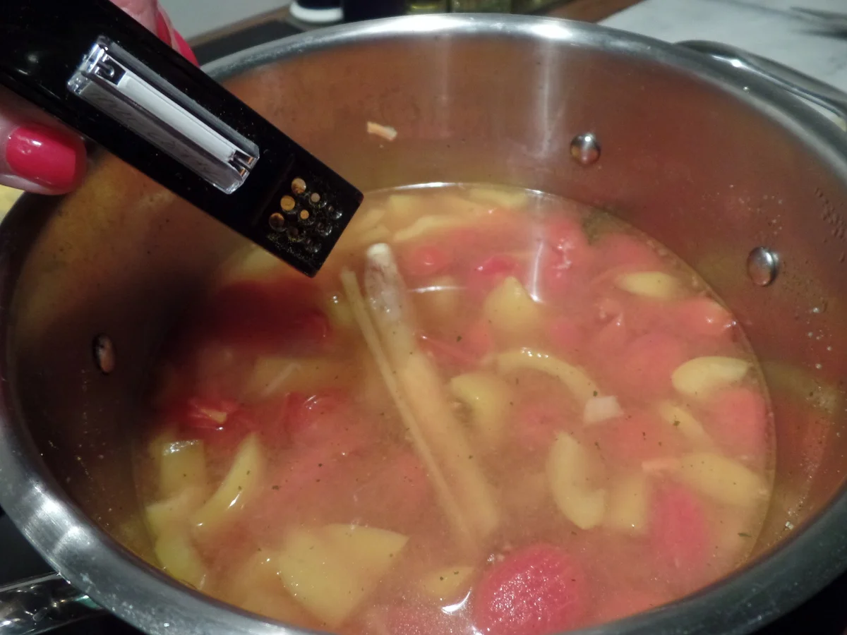 Rezept: Asiatische Fischsuppe Bild Nr. 4605 Asiatische Fischsuppe - Rezept - Bild Nr. 4605