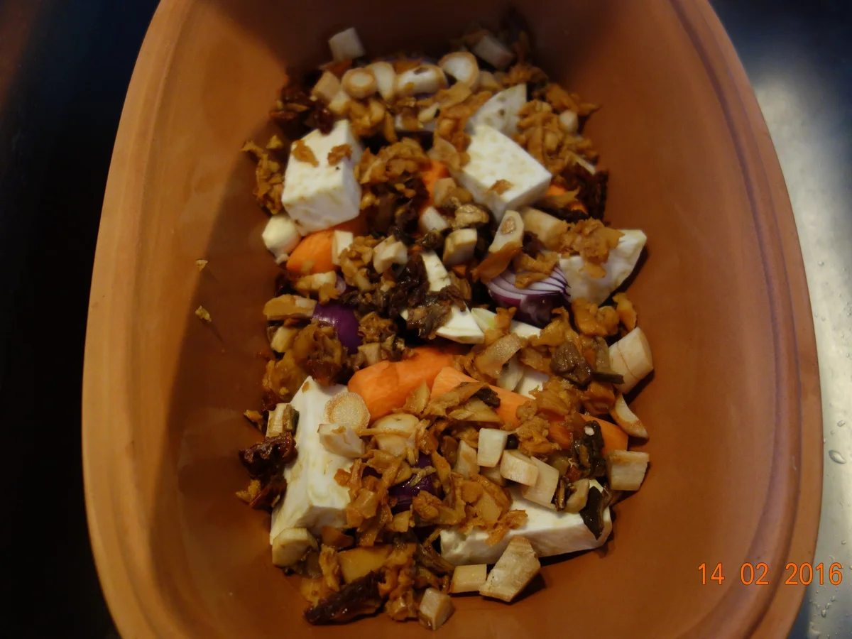 Rezept: Römertopf- Kalbsrollbraten vom Hals; Bild Nr. 4623 Römertopf- Kalbsrollbraten vom Hals; - Rezept - Bild Nr. 4623